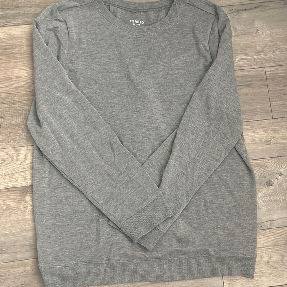 Torrid Active gray sweatshirt